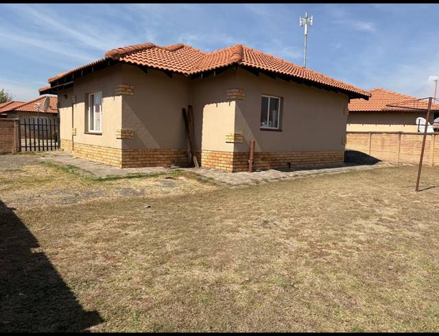 3 BEDROOM HOUSE FOR SALE IN WATERKLOOF